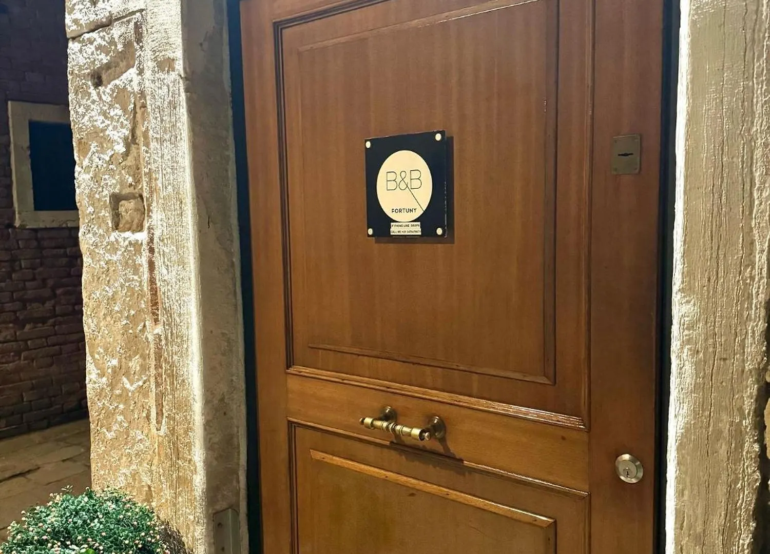 B&B Fortuny Venice Bed & Breakfast